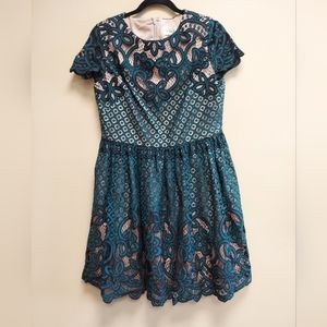 NWOT Eliza J Green Lace Dress